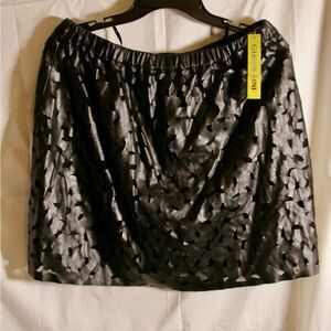 Gianni Bini Black Textured Mini Skirt